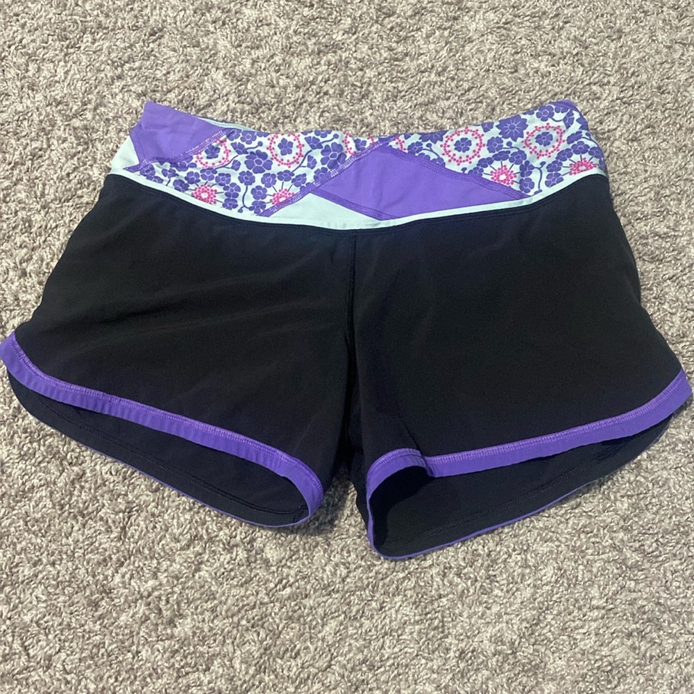Lululemon Speed Up shorts size 4
